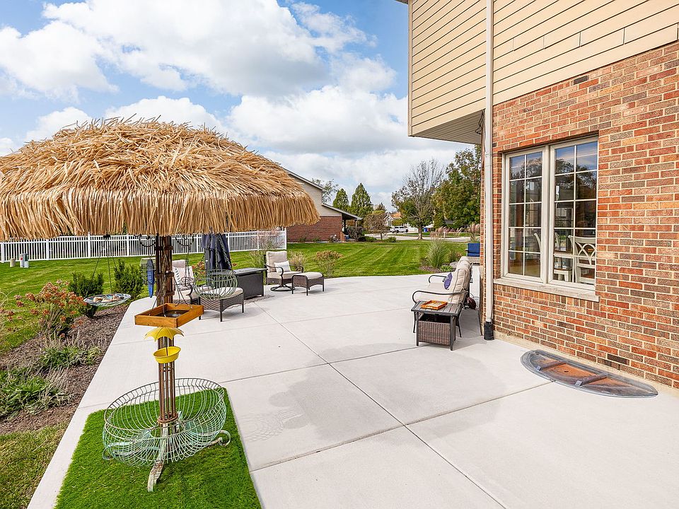 22374 Woodland Ln, Frankfort, IL 60423 | Zillow