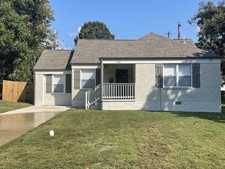 1st image of 1440 Joanne St