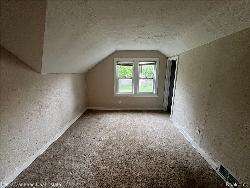 21344 Seminole St, photo 24
