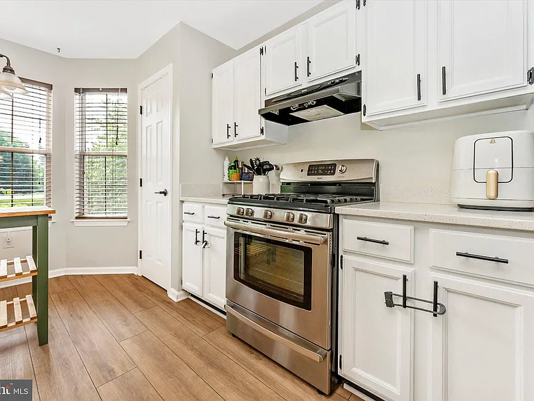7115 Oberlin Cir — Photo 16