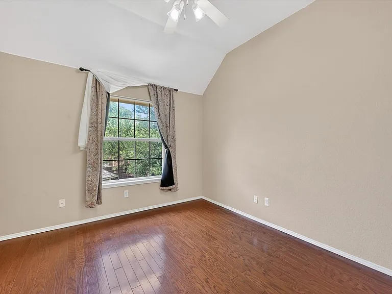 2400 Sweet Grass Trl — Photo 16