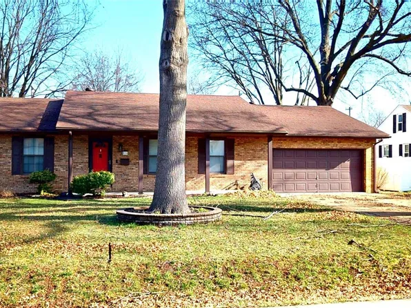 516 E Jefferson St, O'Fallon, IL 62269