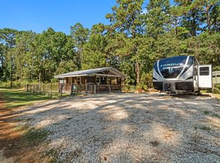 384 Phillips Rd, Onalaska, TX 77360