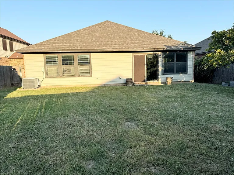 1152 Hyde Park Dr — Photo 21