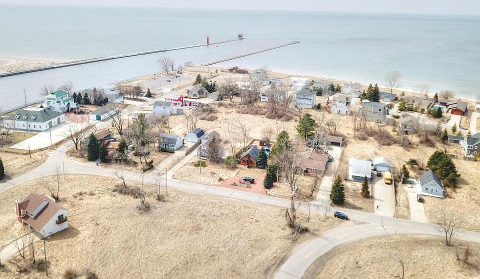 1st image of 20011 N Shore Dr