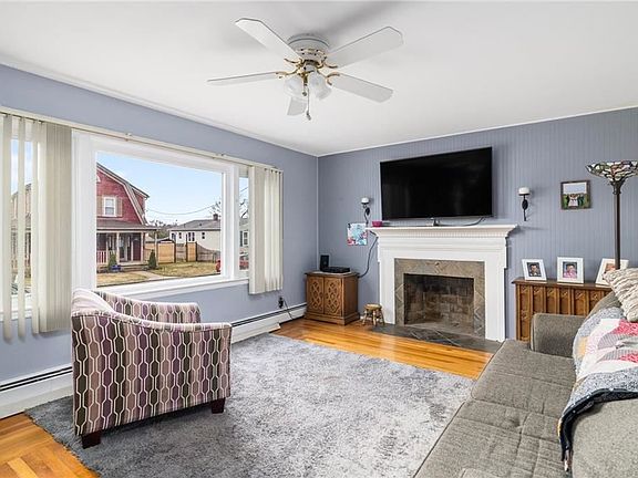 2nd image of 220 Central Ave