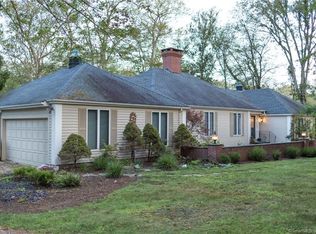 154 Mitchell Hill Rd, Lyme, CT 06371