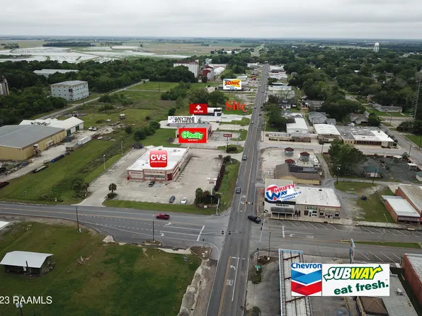 217 W Veterans Memorial Dr, Kaplan, LA 70548