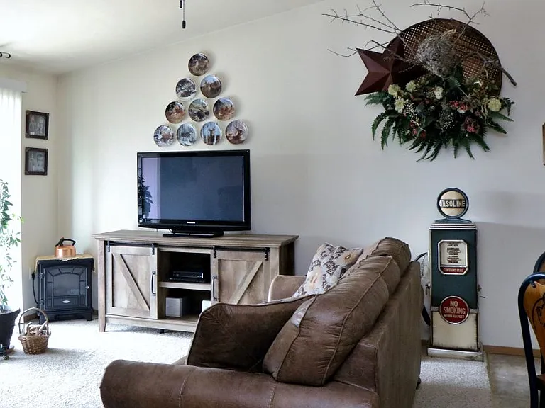 Westwind Estates — Photo 9