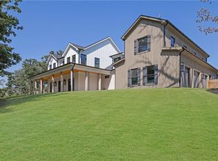 5525 Hubbard Town Rd, Cumming, GA 30028