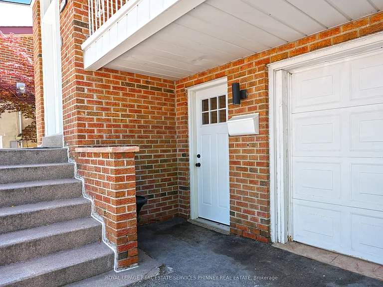 2392 Cashmere Ave #LOWER — Photo 2