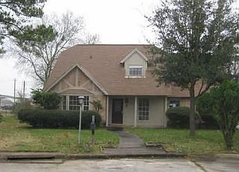 1st image of 1142 Circle Bend Dr