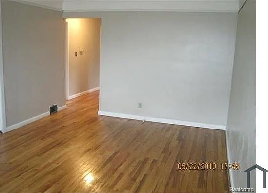 2nd image of 16661 Wormer St