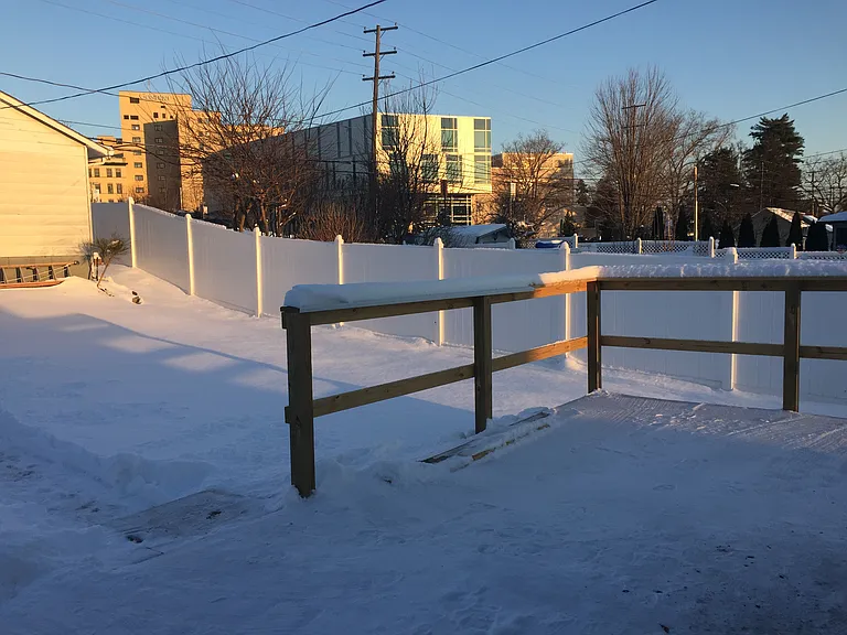 1140 Cherry St — Photo 3