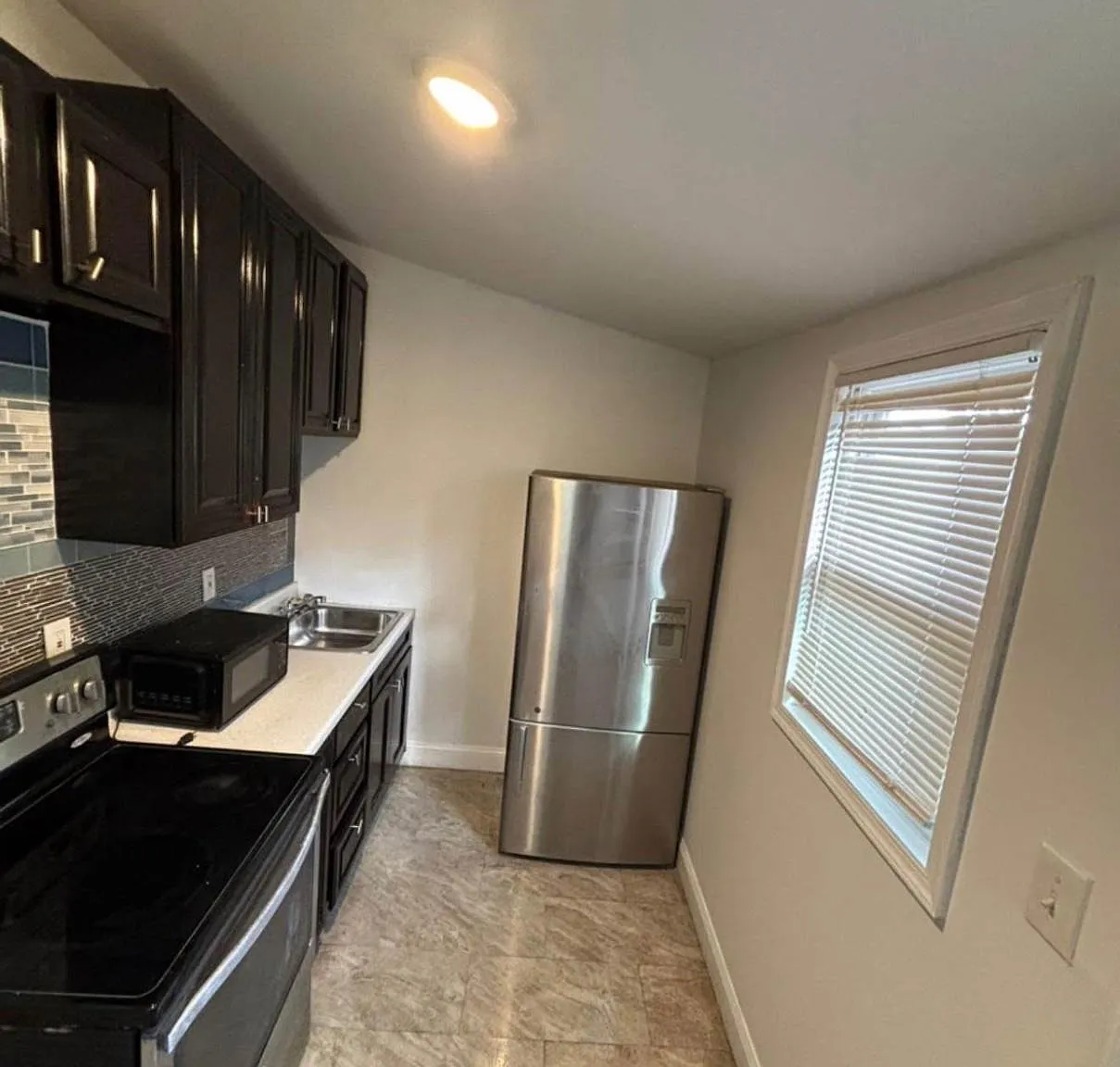 1 bed, 1.0 bath, 700 sqft, $1,450 — Photo 1