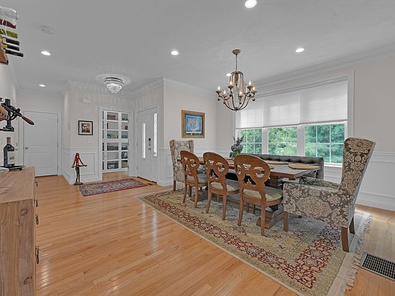 3rd image of 16 Golf Ridge Dr #16