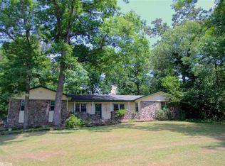 722 Country Estates Rd, Benton, AR 72019