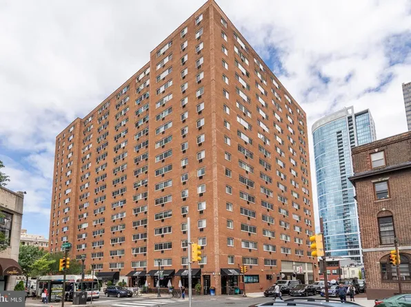 2101-17 Chestnut St #303, Philadelphia, PA 19103