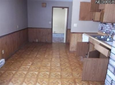 4th image of 18053 Hillcrest Dr