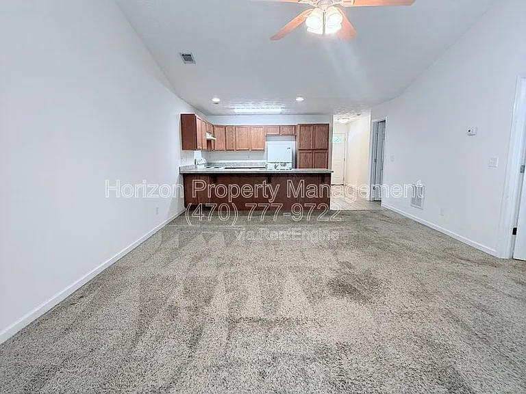 4019 Hidden Hollow Dr — Photo 8