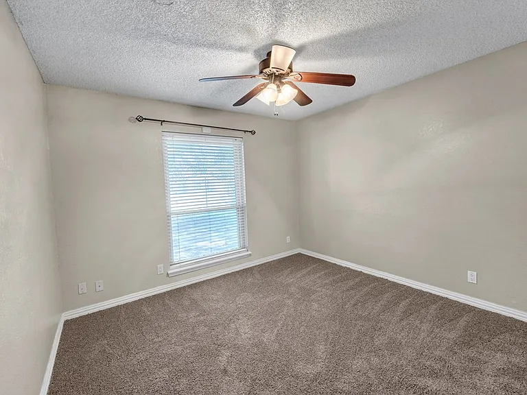 4202 Merrill Dr — Photo 21