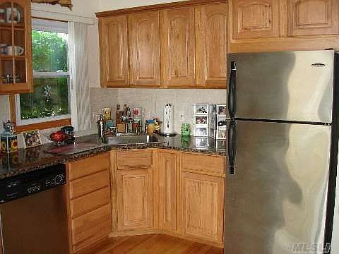 2nd image of 30 Central St