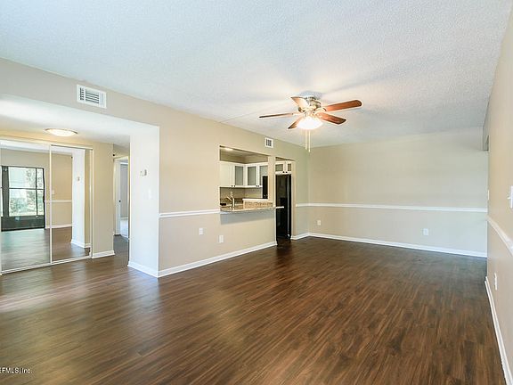 5th image of 19 Alcira Ct