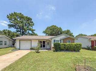 1915 Ridgewood St, Irving, TX 75062