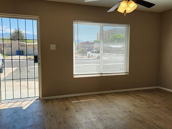 3rd image of 2701 Kentucky St NE