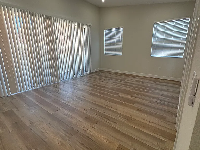 260 Donax Ave — Photo 35
