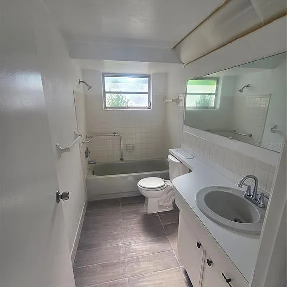 12213 Partridge Hill Row — Photo 5