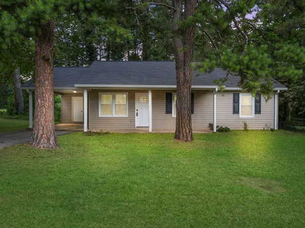 10 Lajuana Dr, Carrollton, GA 30116