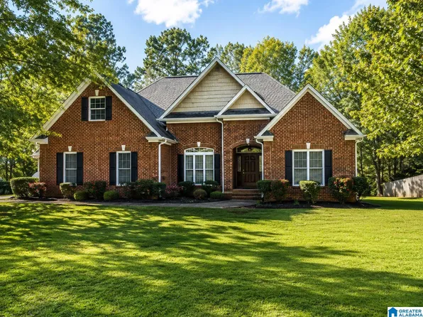 195 Nottingham Dr, Pell City, AL 35128