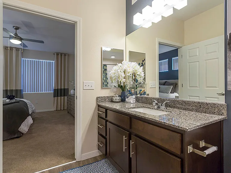 B2 1175 SQ FT 2 Bed 2 Bath