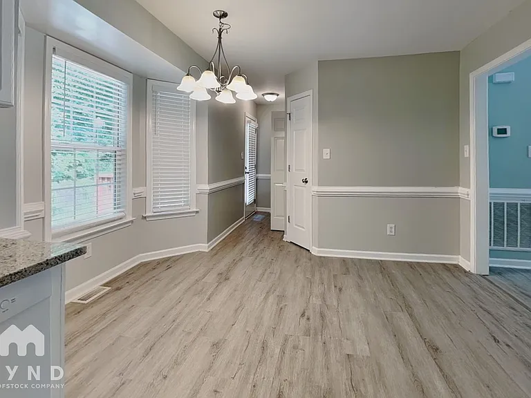 50 Sapphire Ct — Photo 8