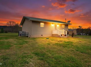 1926 Sail Rd, Newport, TN 37821