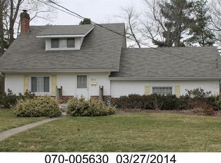 2586 Wickliffe Rd, Columbus, OH 43221