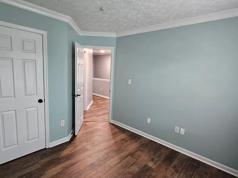 20140 Daniels Cir — Photo 22