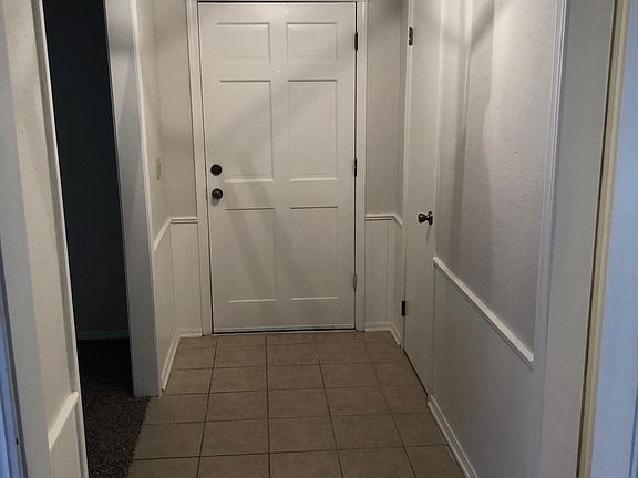 2nd image of 2101 Pine Oak Dr