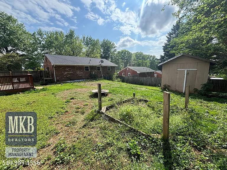 4706 Casper Dr NE — Photo 42