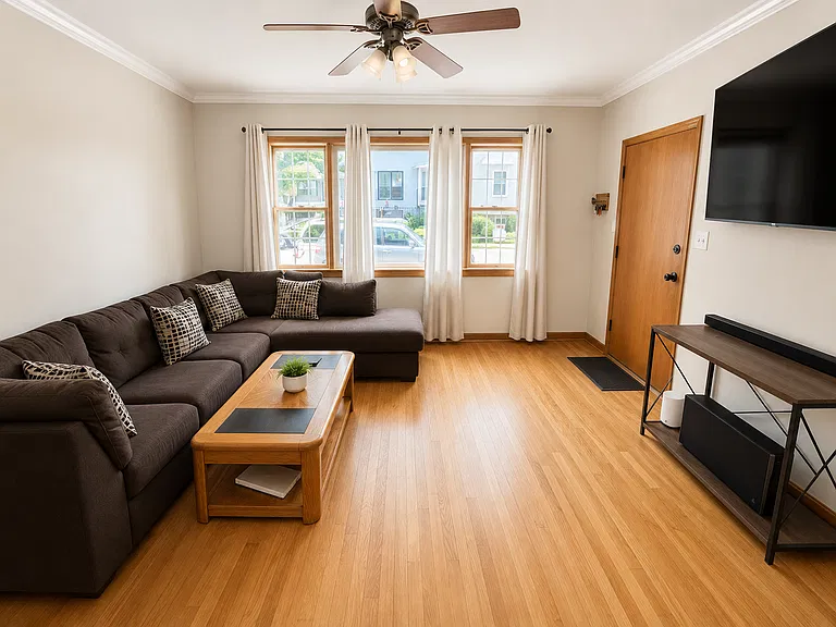 3217 S May St #1 — Photo 15