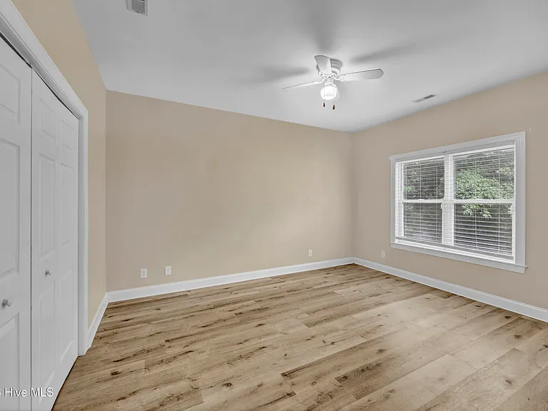 3234 Belmont Cir — Photo 11