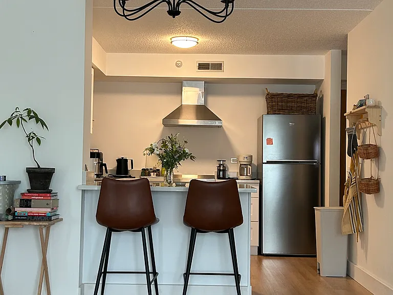 811 Chicago Ave #603 — Photo 2