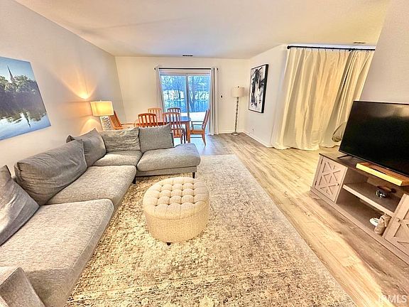 2nd image of 1501 Marigold Way APT 302