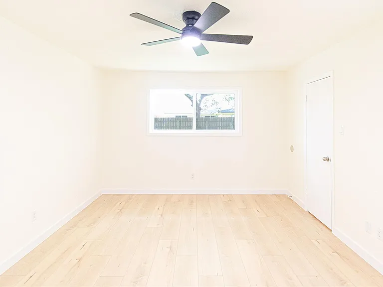 13619 Elm Ct — Photo 25