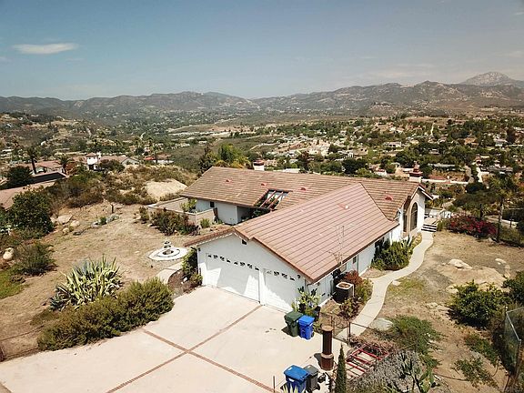 2nd image of 13676 Bear Mountain Way