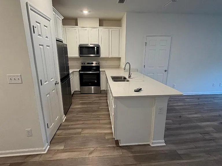 129 Beach Palm Ct — Photo 4