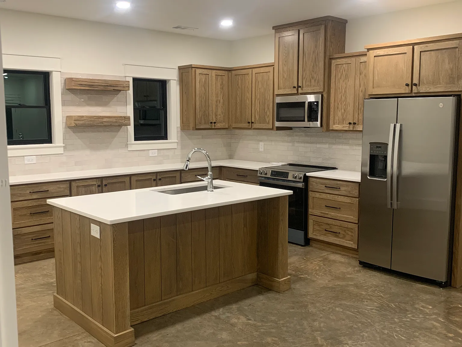 3 bed, 1632 sqft, $2,200 — Photo 2