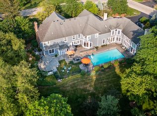 47 Old Lake Rd, Hawthorn Woods, IL 60047