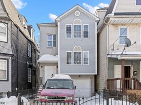 457 Irvine Turner Blvd, Newark, NJ